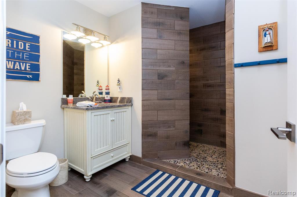 302 Tanview Drive, Oxford, MI, 48371