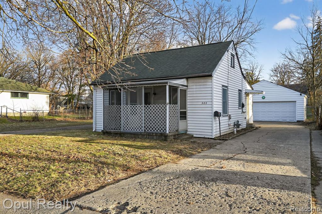 522 E Cavanaugh Road, Lansing, MI 48910 — front exterior