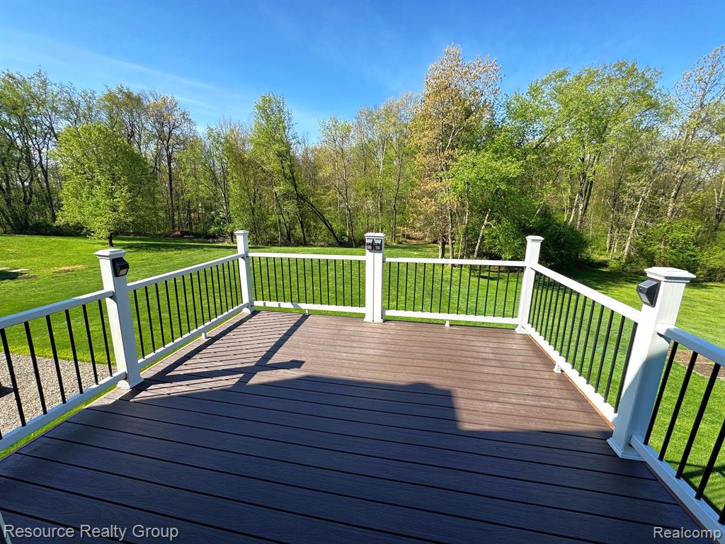 21788 CELESTIAL Circle, Pinckney, MI 48169 — Photo 10