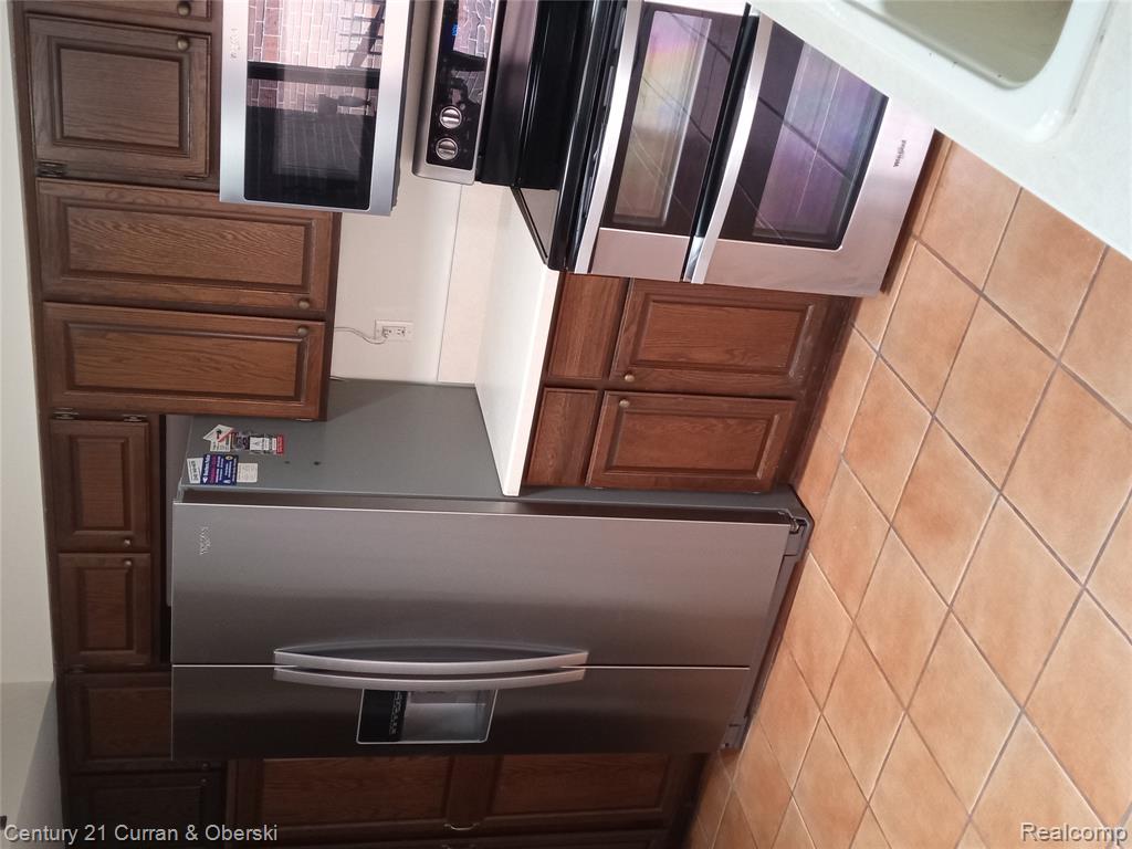 3064 Lindenwood Drive, Dearborn, MI 48120 — Photo 18