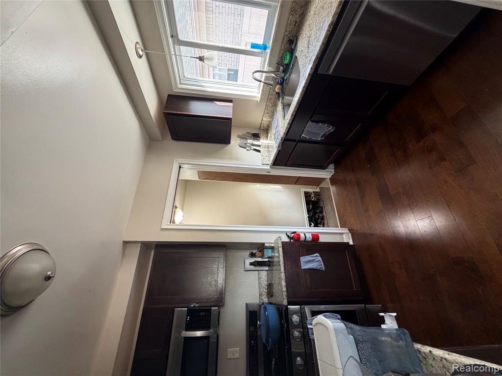 1071 13th Street, Wyandotte, MI 48192 — Photo 8