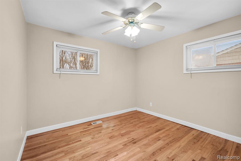 6842 Bison Street, Westland, MI — Photo 14