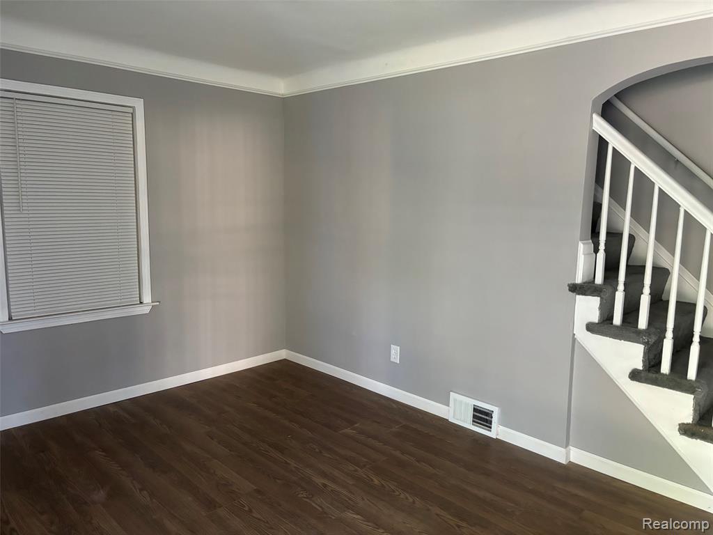 19331 Hoover Street - Photo 2
