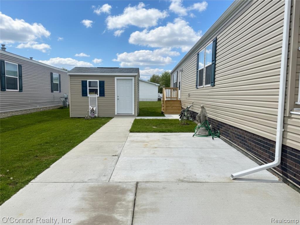 269 Westbrook Court, Port Huron, MI 48060 — Photo 17