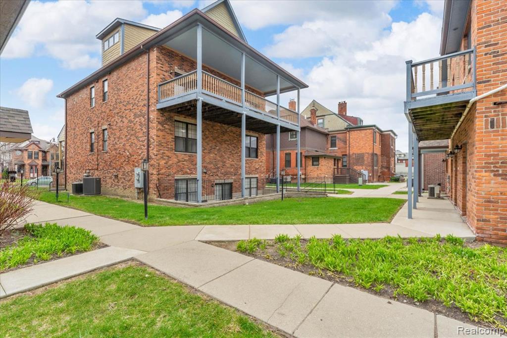 429 E Ferry Street, 9, Detroit, MI 48202 — Photo 30
