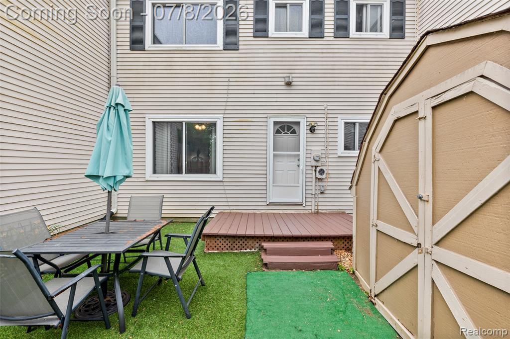 704 Estrada Drive, Belleville, MI 48111 — Photo 23