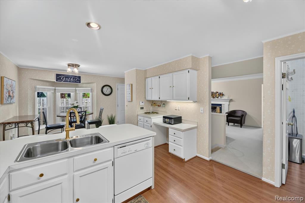 6407 Western Way, Flint, MI 48532 — Photo 15