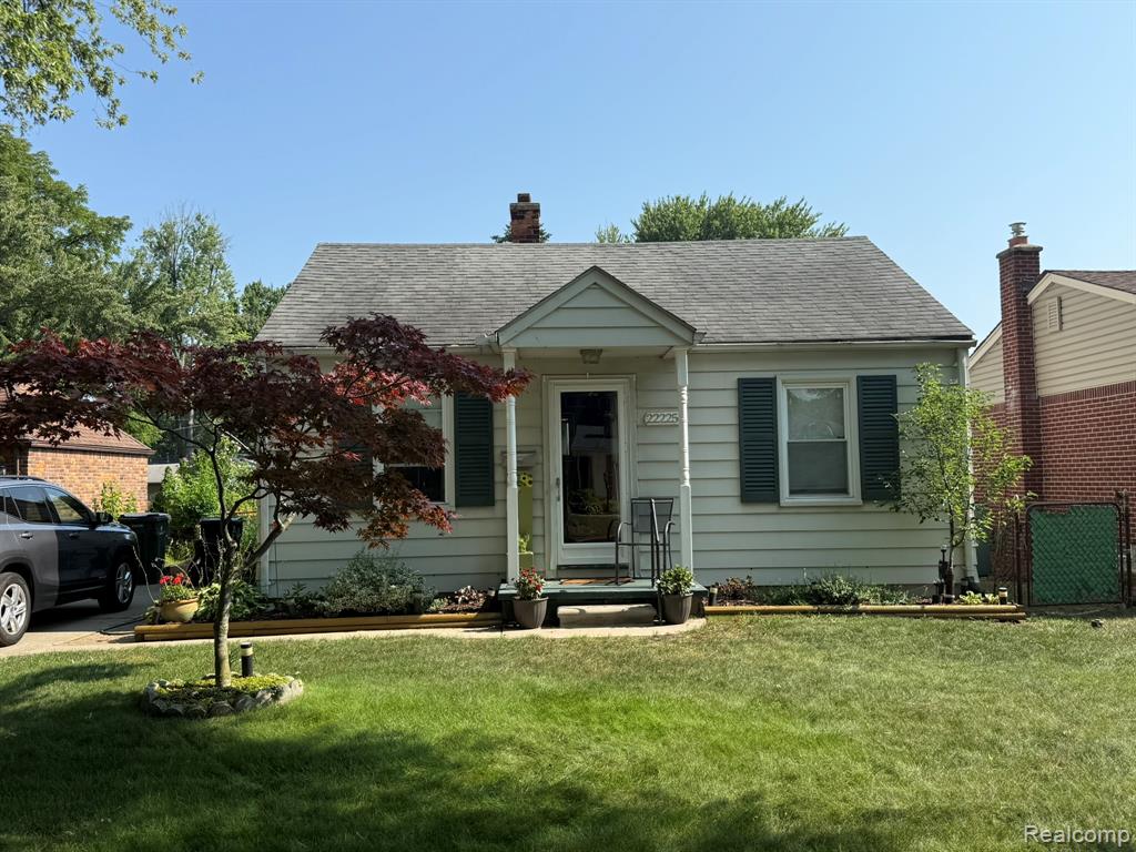 22225 Saint Gertrude Street, Saint Clair Shores, MI 48081