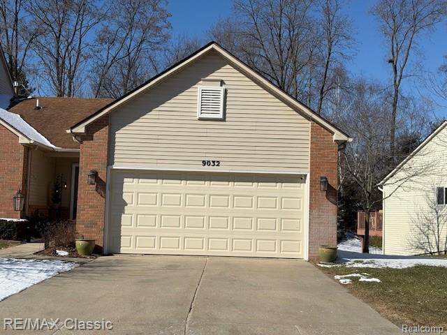 9032 Pine Cove Drive, Whitmore Lake, MI 48189 — Photo 2