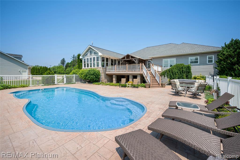 8922 McClements Road, Brighton, MI 48114 — Photo 11