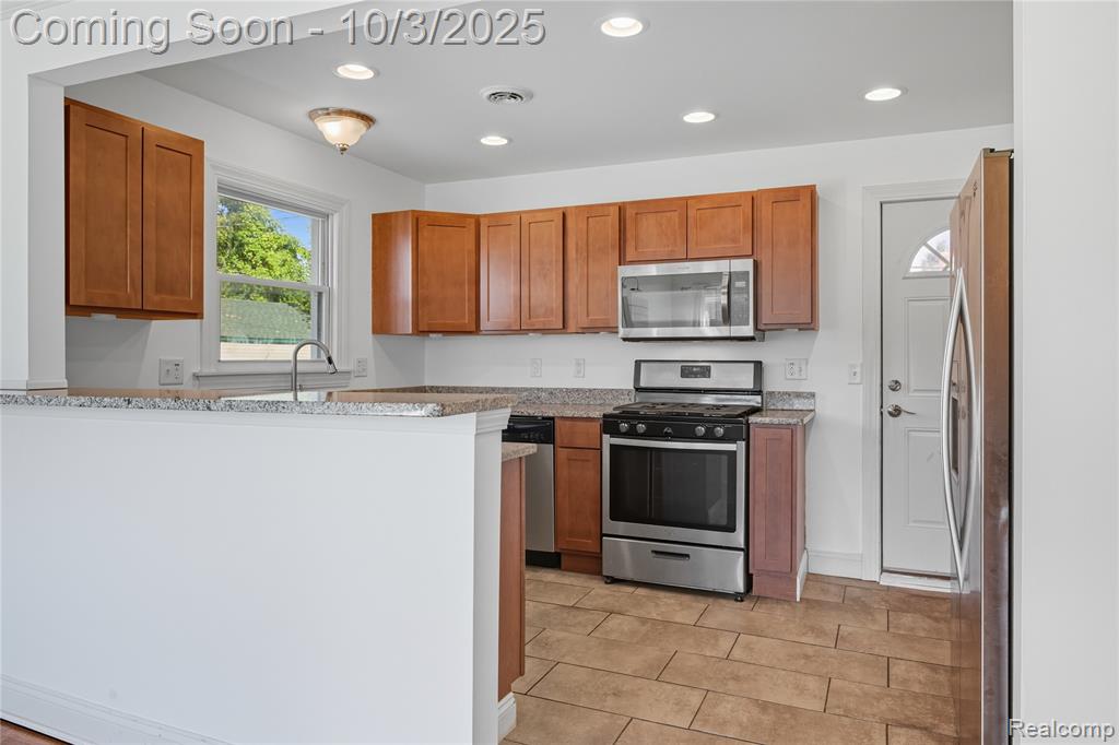 541 E Bennett Avenue, Ferndale, MI 48220 — Photo 9