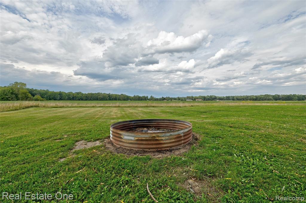 9772 Crawford Road, Columbus, MI — Photo 46