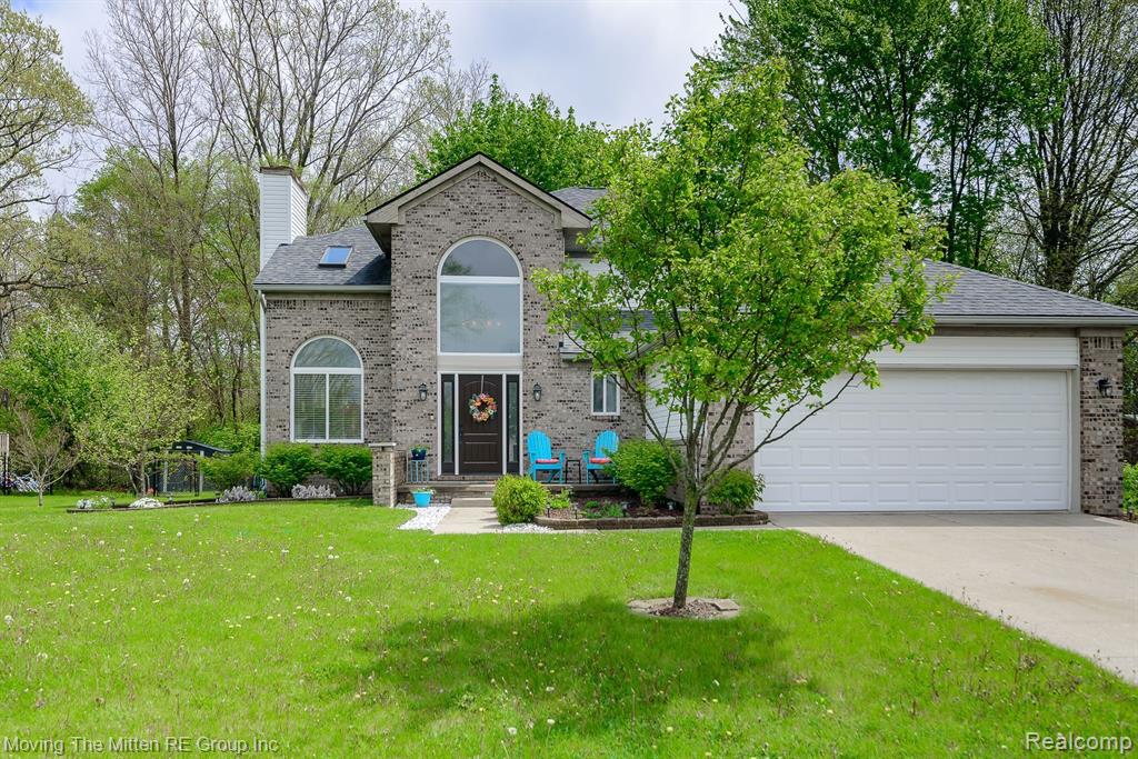 7231 AMANDA Drive, Belleville, MI 48111 — front exterior