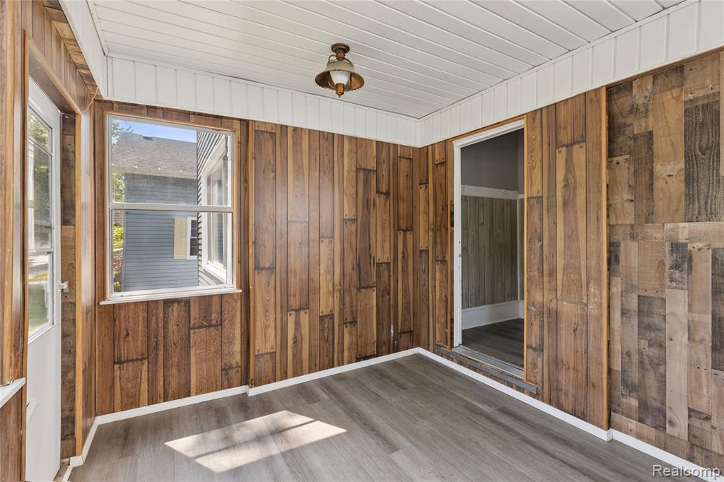 521 N Granger Street, Saginaw, MI 48602 — Photo 5