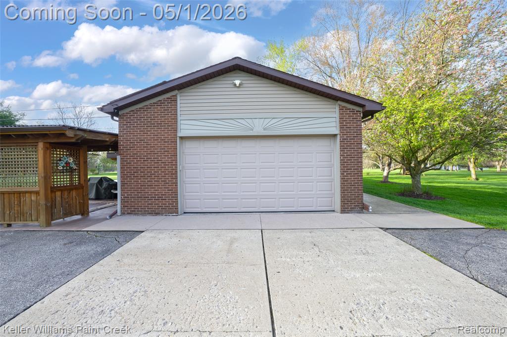 4805 Meadowbrook Lane, Lake Orion, MI — Photo 30