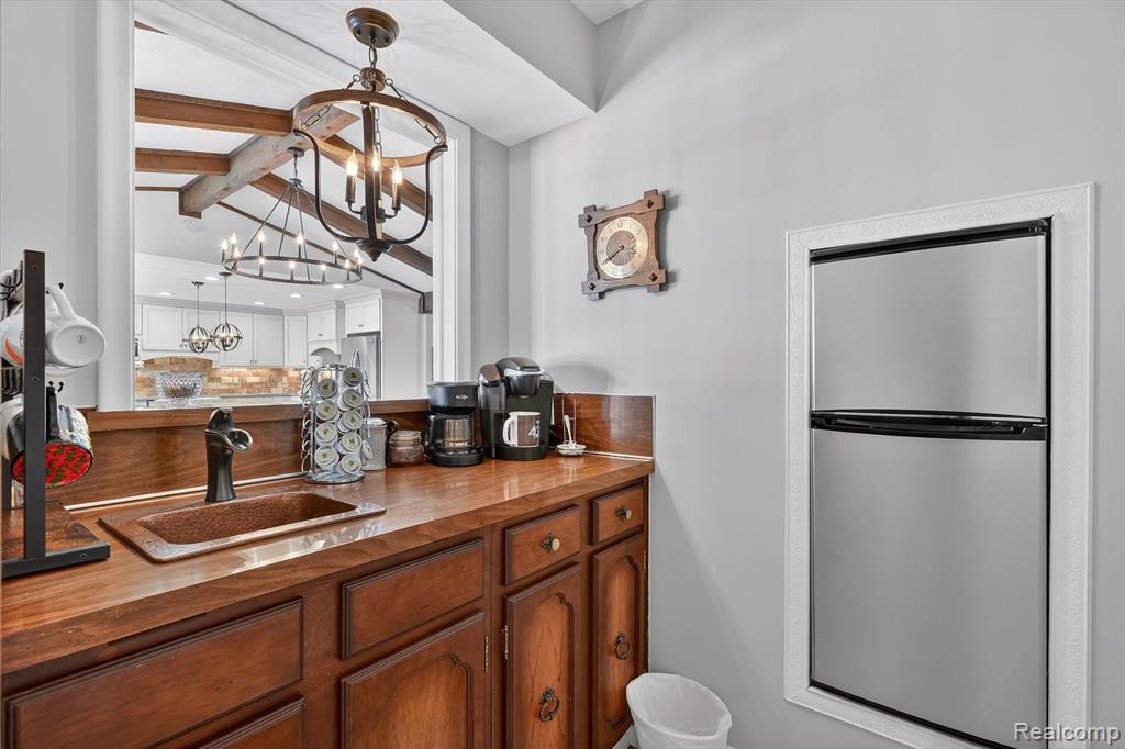 5397 Sutton Place, Grand Blanc, MI 48439 — Photo 17