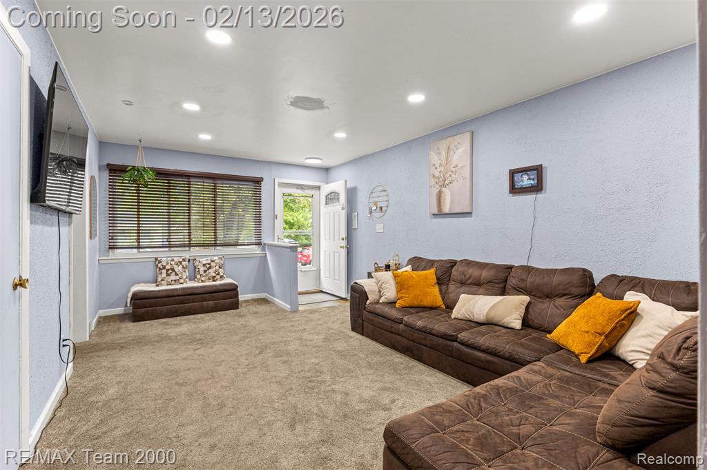 4940 Mayfair Street, Dearborn Heights, MI 48125 — Photo 3