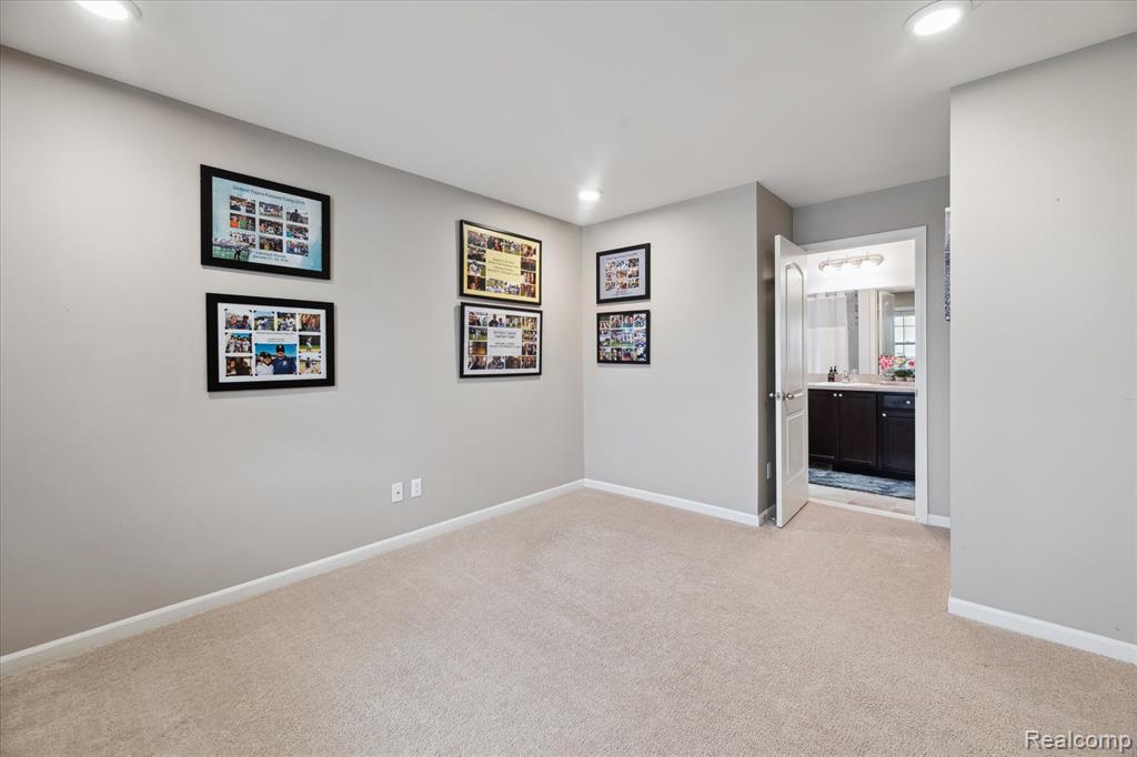 1115 PADDOCK Drive, South Lyon, MI 48178 — Photo 12