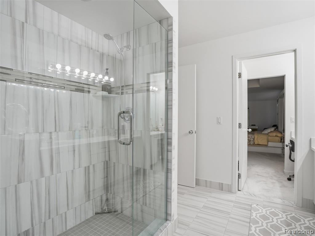 3827 Manchester Court, Bloomfield Hills, MI 48302 — Photo 38