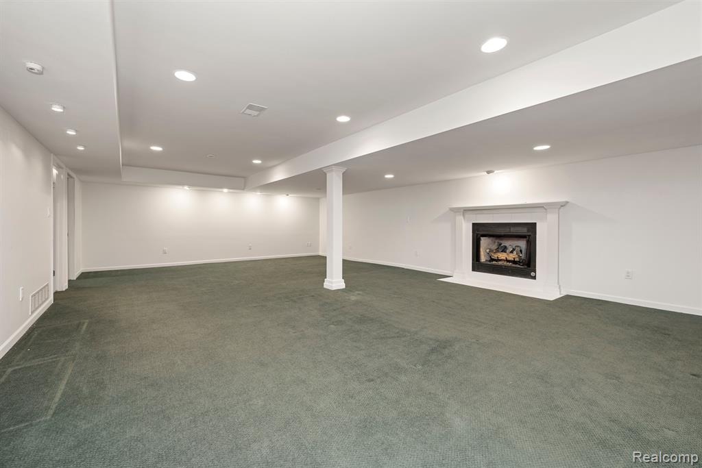 7258 CRACKLING CREEK Circle, West Bloomfield, MI — Photo 27