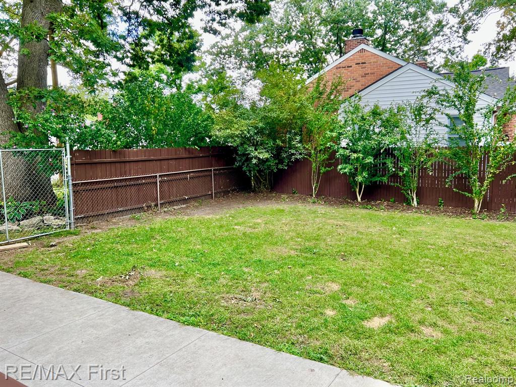 559 Gardendale Street, Ferndale, MI 48220 — Photo 43