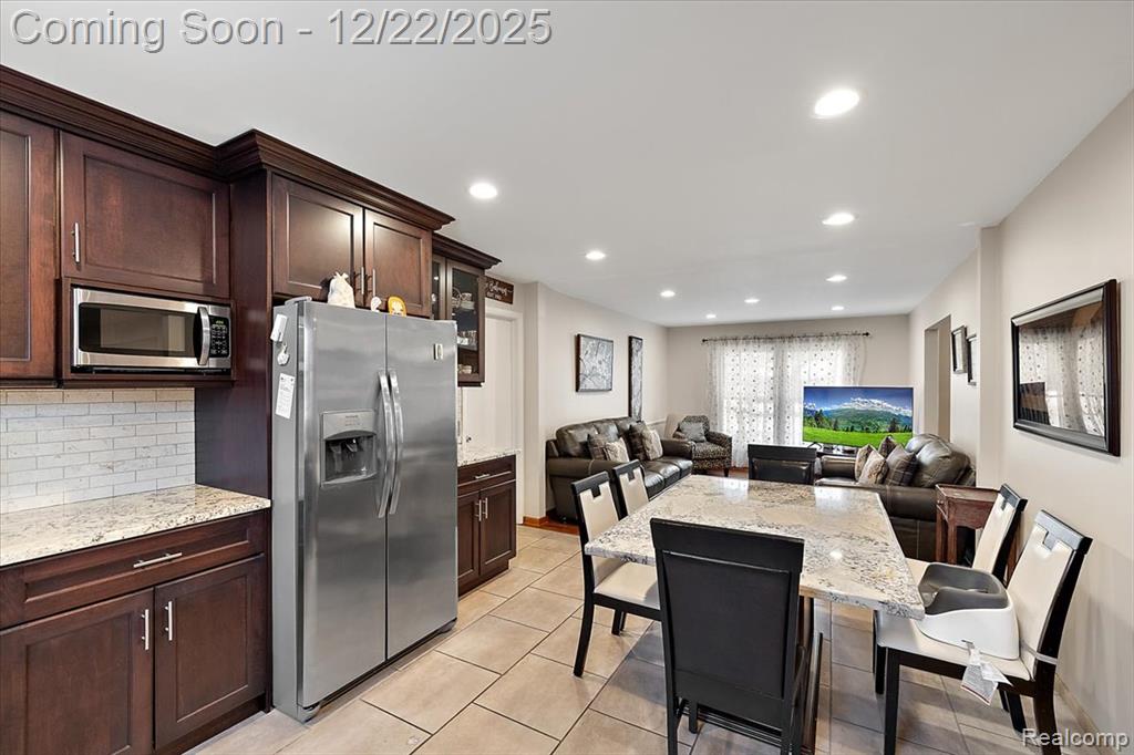4250 Greenstown Drive, West Bloomfield, MI 48323 — Photo 27