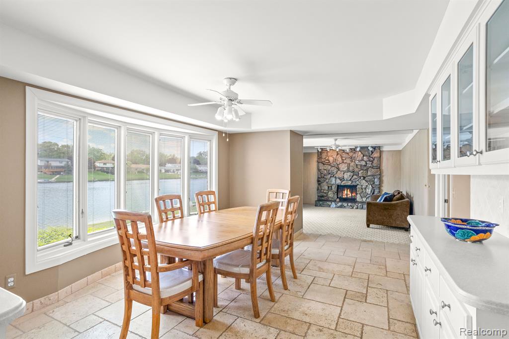 54443 POCAHONTAS Drive, Shelby Twp, MI 48315 — Photo 14