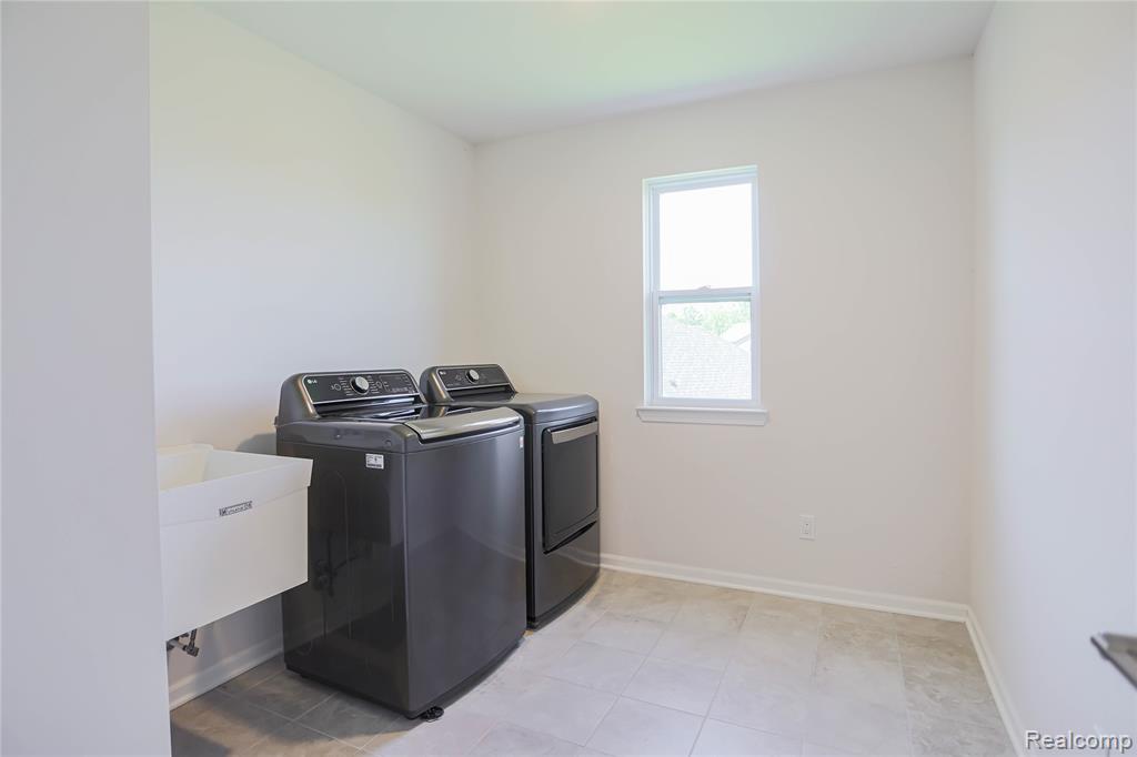 13101 Valencia Drive, Utica, MI 48315 — Photo 64