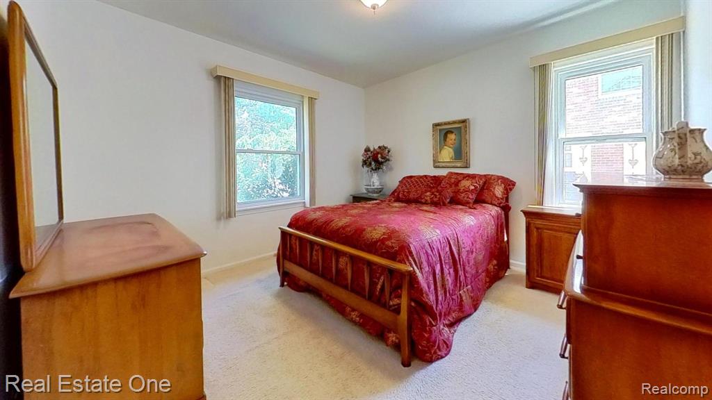 1938 Beverly Street, Sylvan Lake, MI 48320 — Photo 38