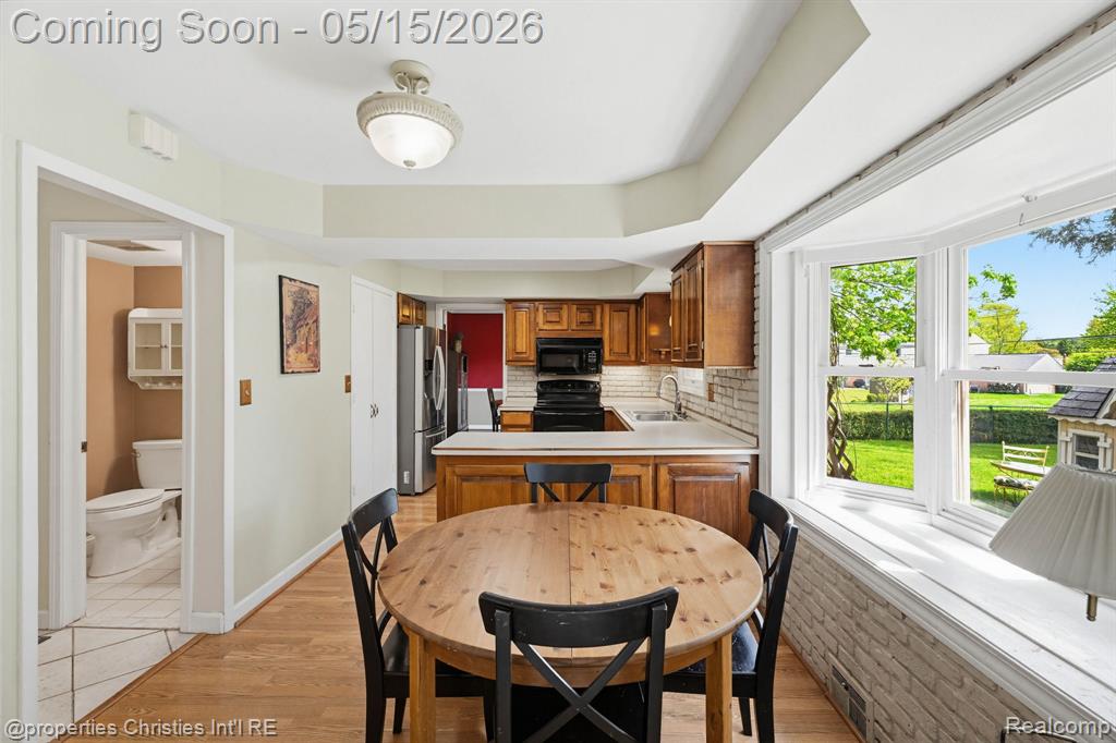 8648 Tamarack Drive, Shelby Twp, MI 48317 — Photo 16
