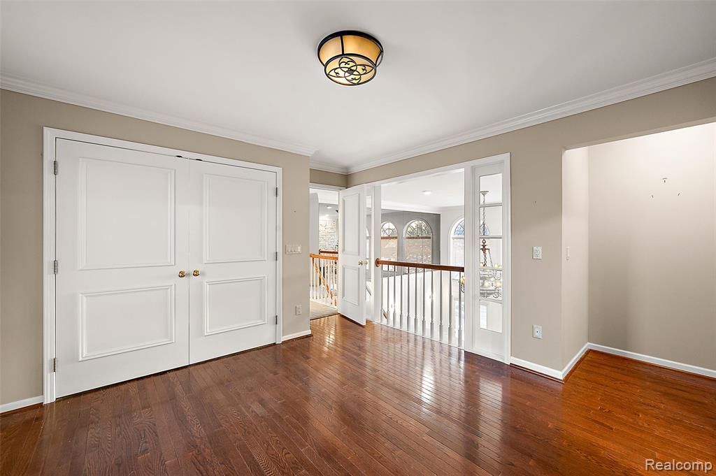 5744 Lochmoor Court, Rochester, MI 48306 — Photo 45
