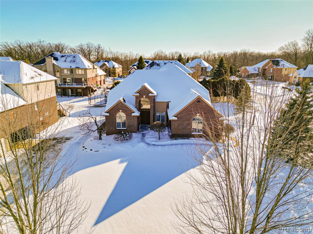7364 Essex Drive, West Bloomfield, MI — Photo 2