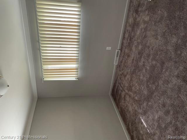 8834 Winston, Redford, MI 48239 — Photo 8