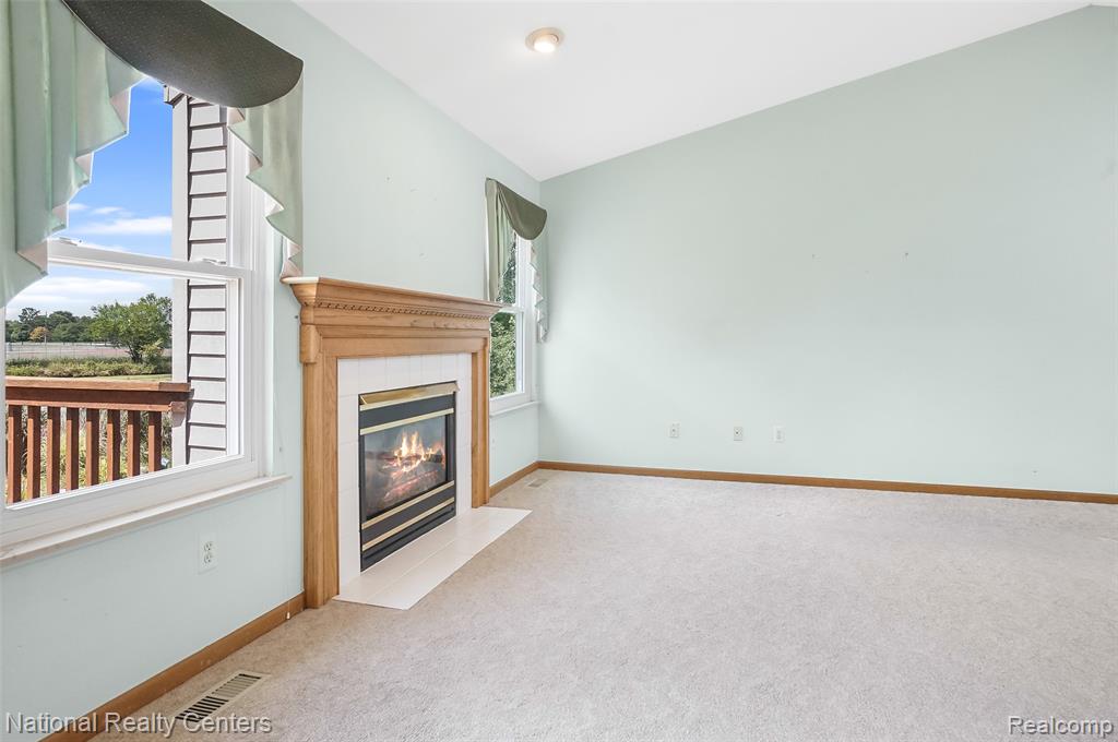 865 Challenging Trail, South Lyon, MI 48178 — Photo 9