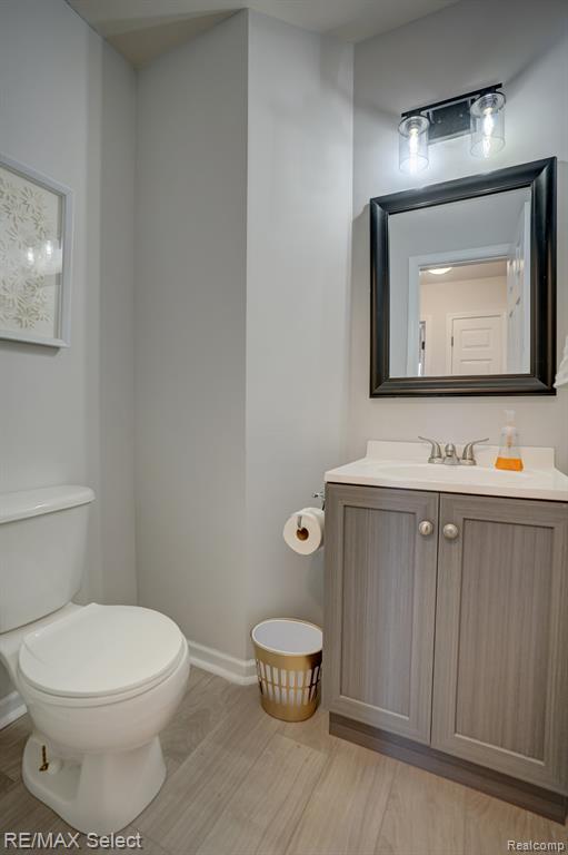 4392 OAK TREE Trail, Fenton, MI 48430 — Photo 24