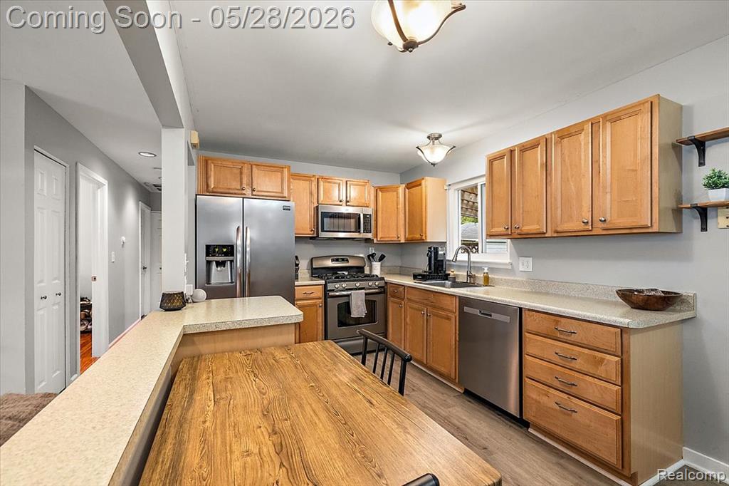 23015 Tuck Road, Farmington, MI 48336 — Photo 16