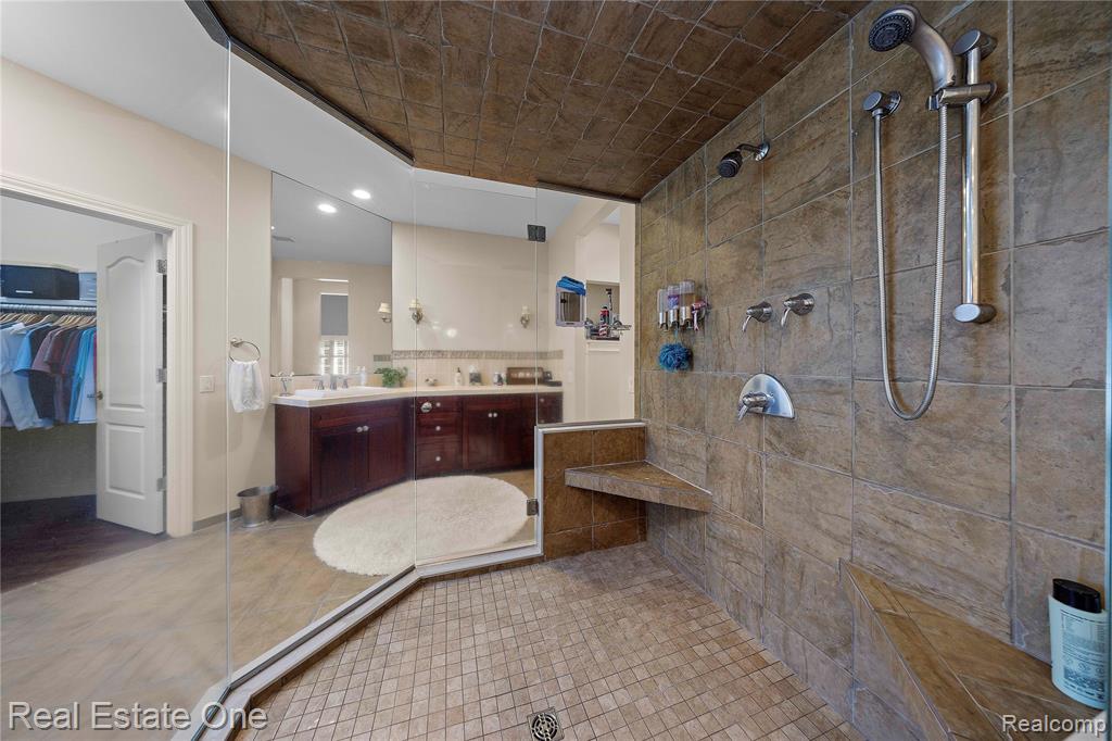 1937 Carsons Cove, Commerce Twp, MI 48390 — Photo 39
