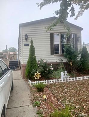 20353 Moross Road, Detroit, MI, 48224