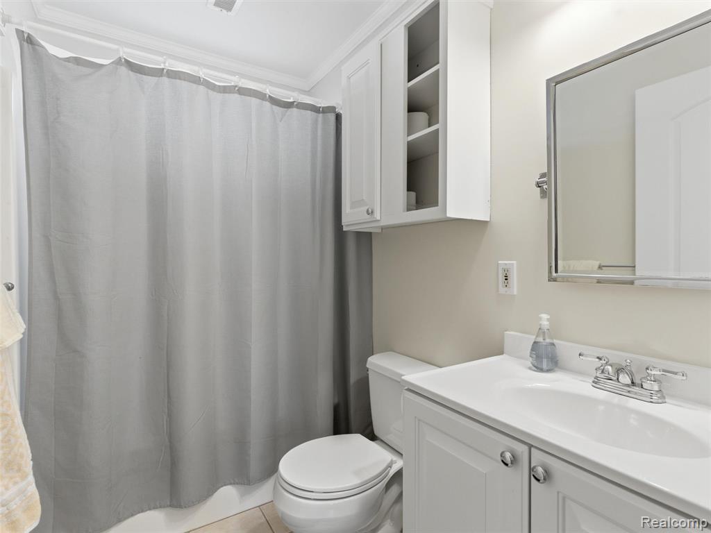 16475 Angle Drive, Linden, MI 48451 — Photo 21
