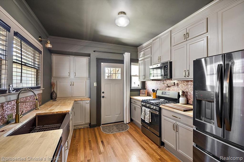 913 Chicago Boulevard, Detroit, MI 48202 — Photo 26