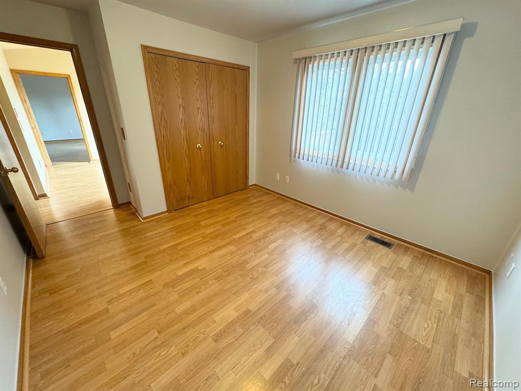 52702 HUNTERS POINTE, Macomb, MI 48042 — Photo 14
