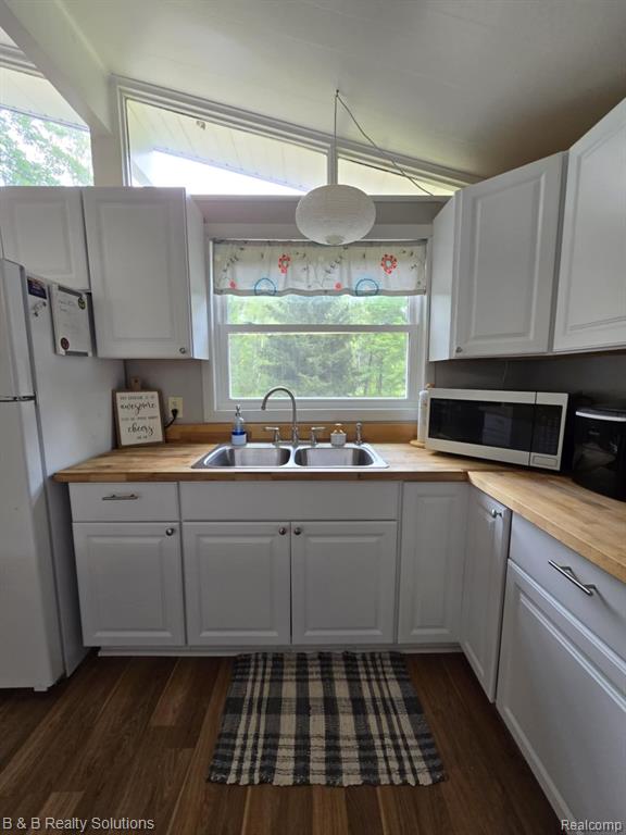 6961 PINEVIEW Drive, Mancelona, MI 49659 — Photo 8
