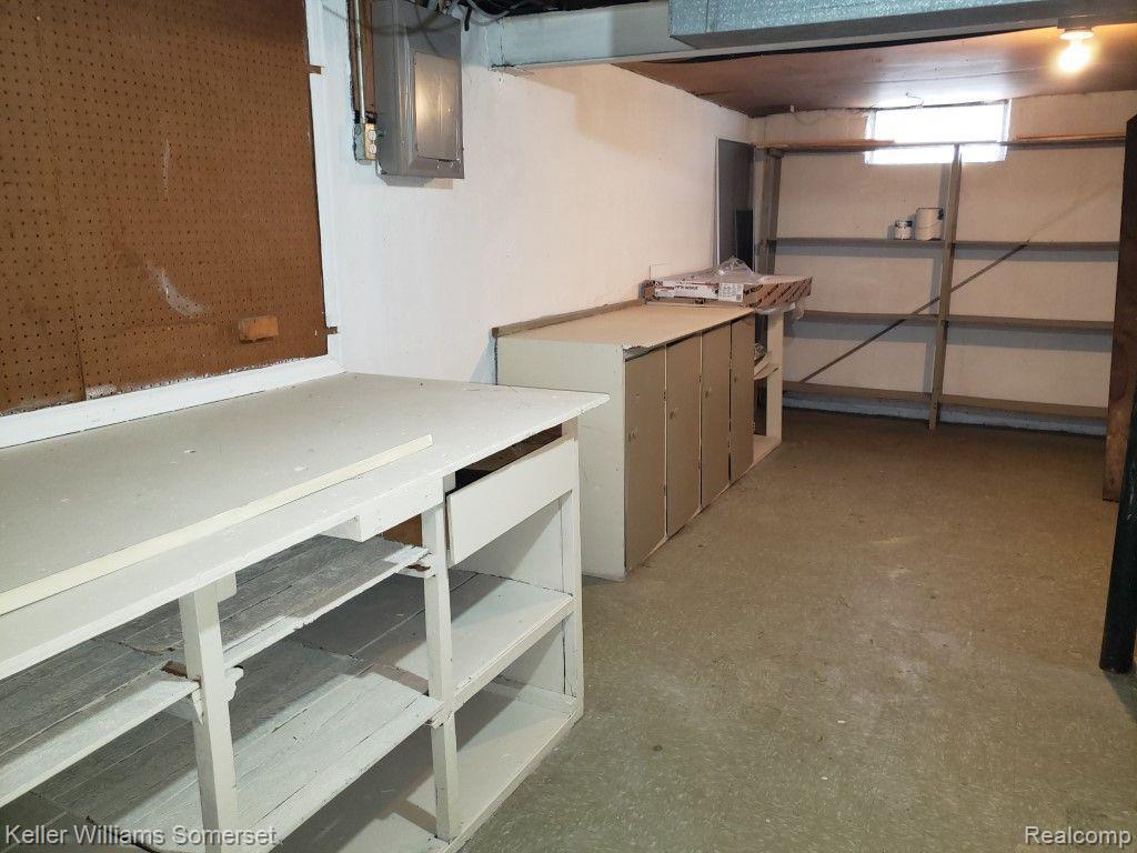 622 E 12 MILE Road, Royal Oak, MI 48073 — Photo 35
