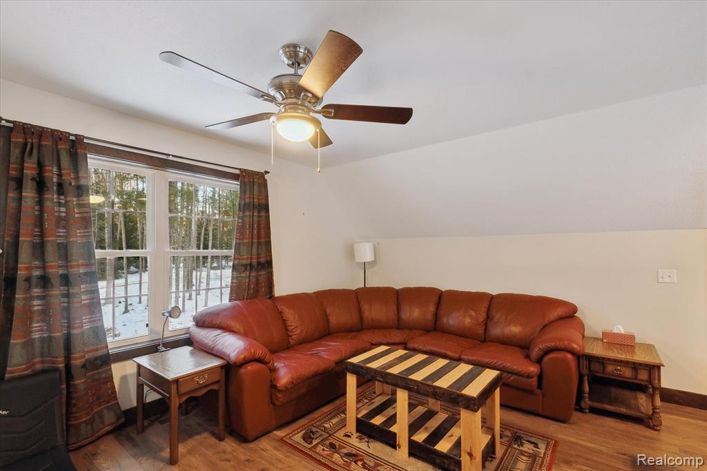 4345 Brenda Court, MI 48656 — Photo 31