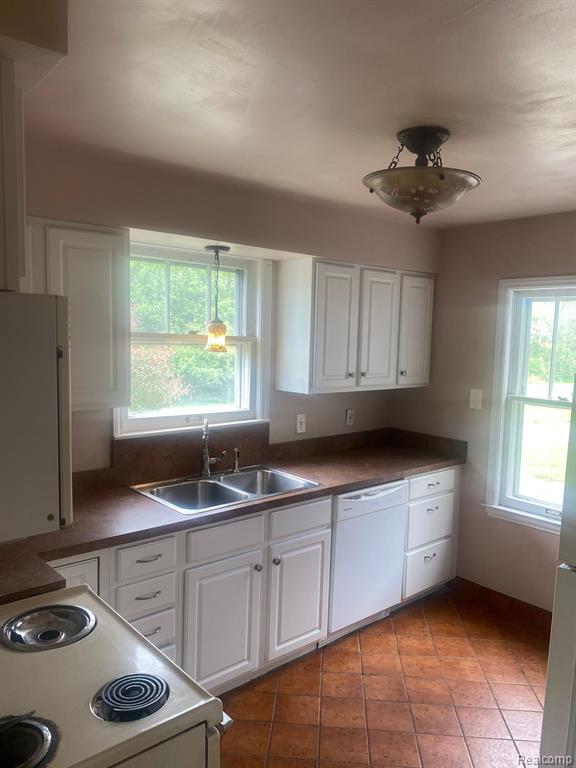 46550 GEDDES Road, Canton, MI 48188 — Photo 12