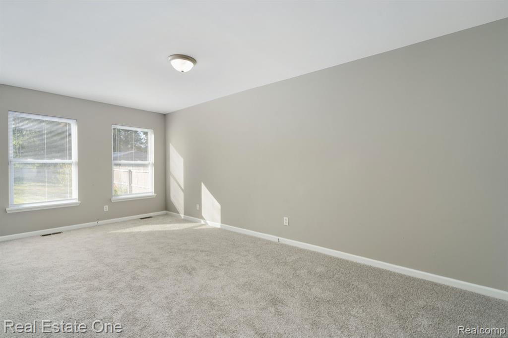 4281 Marcus Road, Waterford, MI 48329 — Photo 21