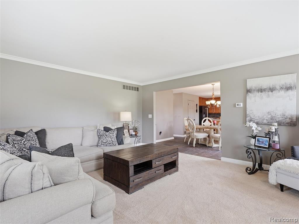 23621 Crescent Ridge Drive, New Boston, MI 48164 — Photo 15
