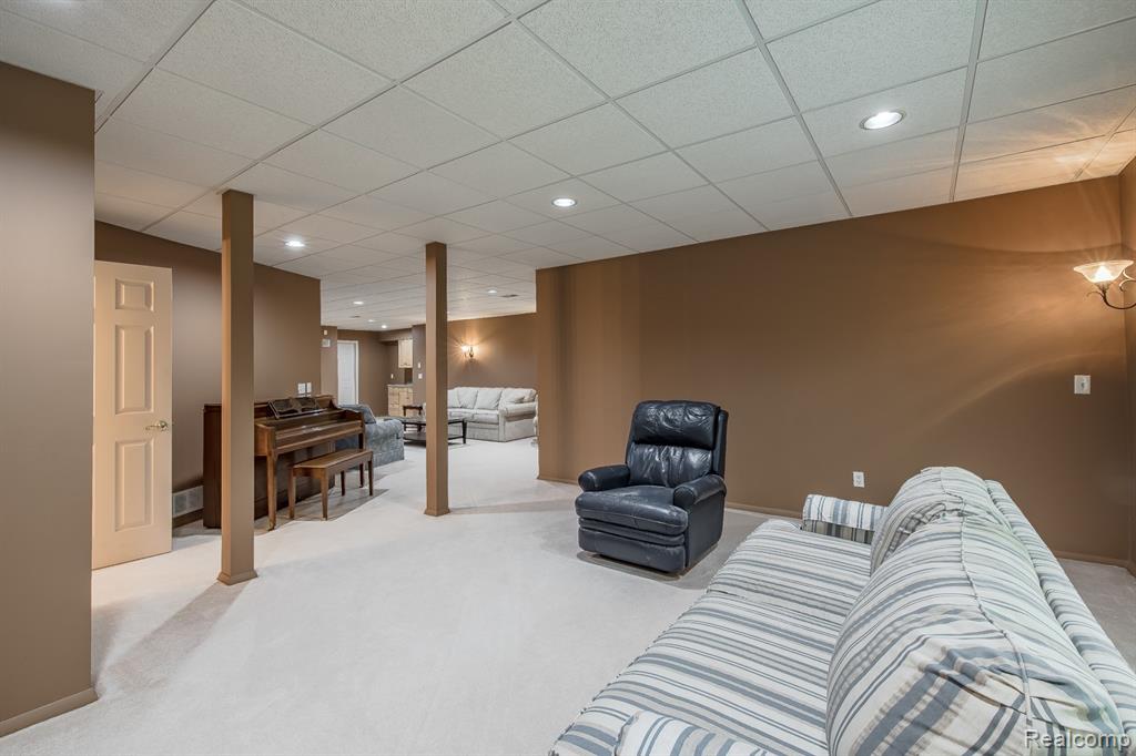 6580 Summit Ridge, Clarkston, MI — Photo 43