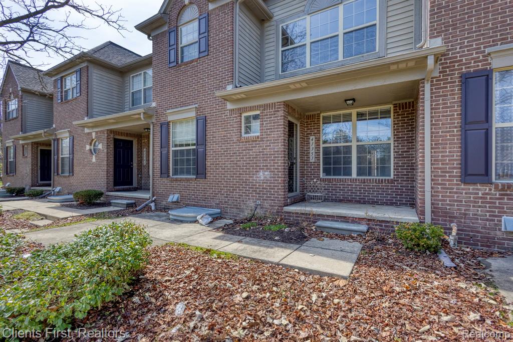 41351 N Maplewood Drive, Canton, MI 48187 — Photo 28