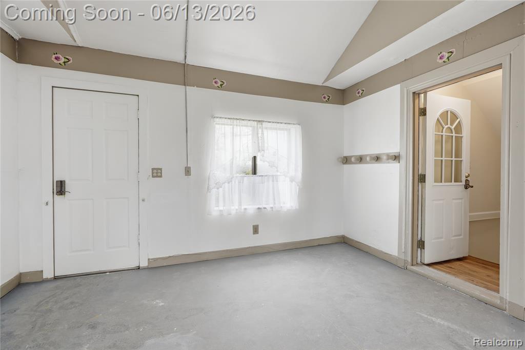 640 Martin Luther King Jr Boulevard S, Pontiac, MI 48341 — Photo 32
